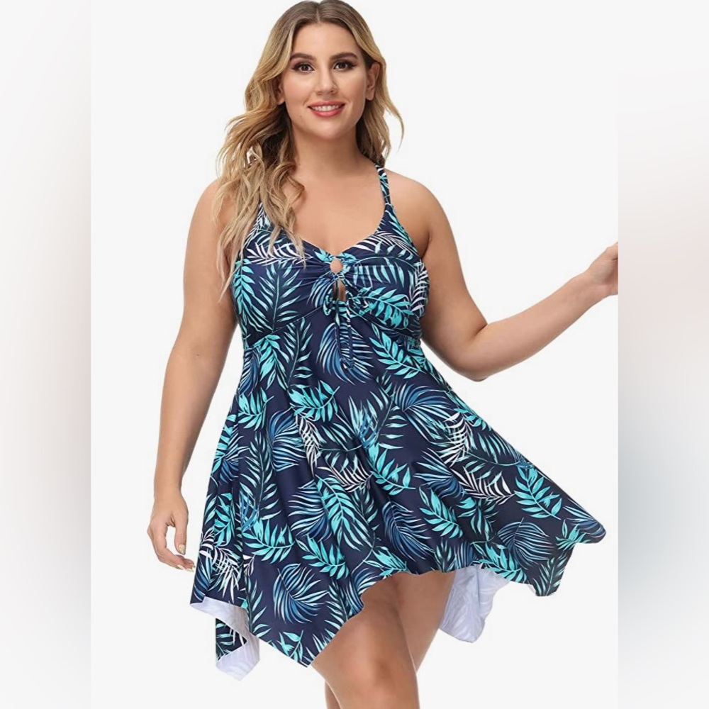 NWT! 2 piece Hanna Nikole Tankini swimdress with shorts. Plus size 24W.